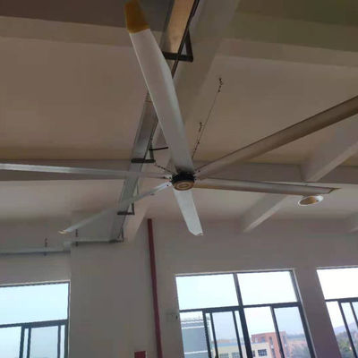 220V 1.5kw High Volume HVLS Industrial Ceiling Fans With Permanent Magnet Electric Motor